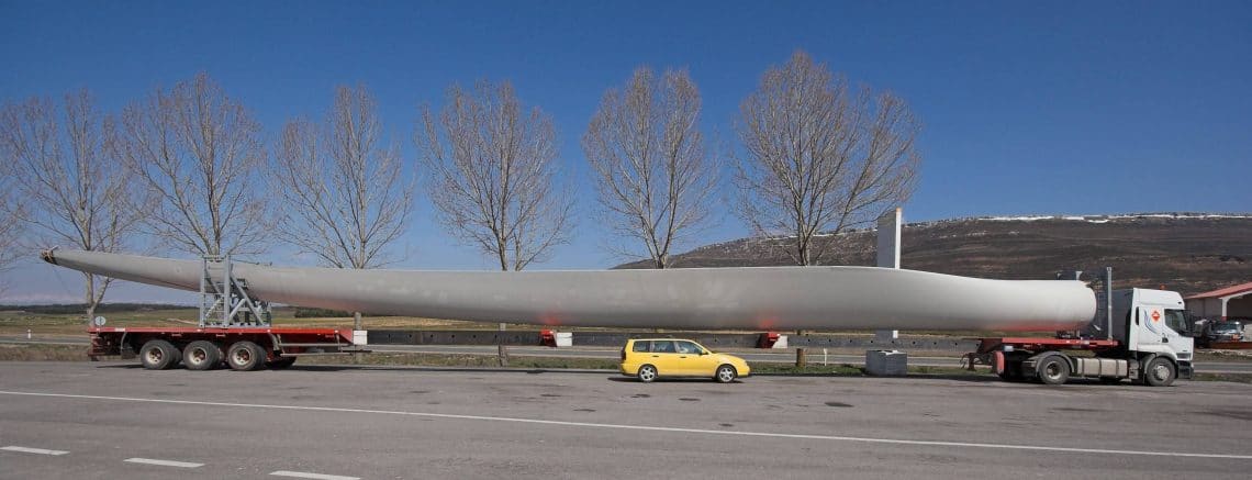 O que preciso para trabalhar no transporte de cargas indivisíveis